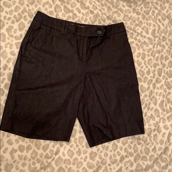 LOFT Pants - 💕 Loft Julie Shorts